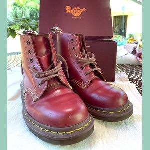 VINTAGE 101 LEATHER ANKLE BOOTS (no longer available)